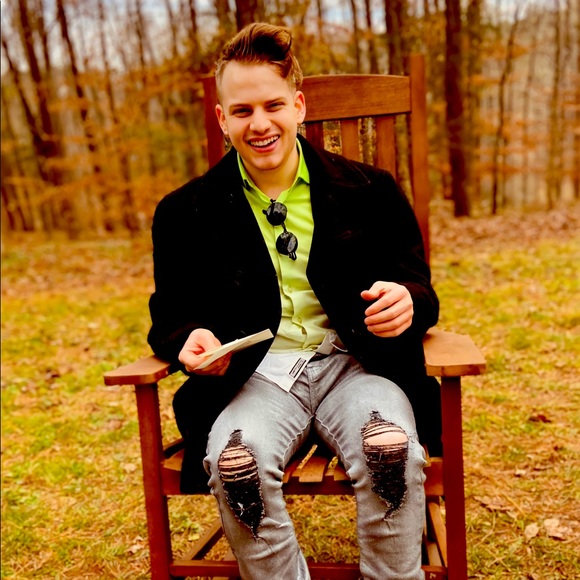 Meet your Posher, Nick - Picture 1 of 1